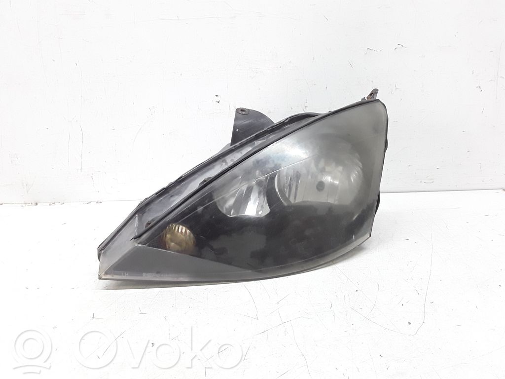 Ford Focus Headlight/headlamp 