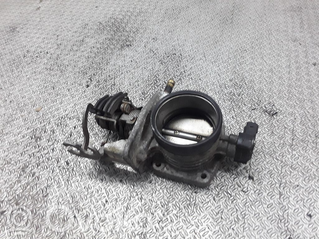 BMW 5 E39 Throttle valve 