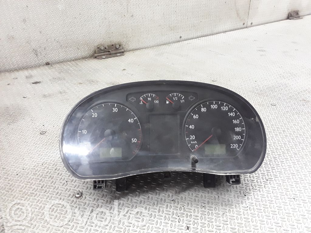 Volkswagen Polo Velocímetro (tablero de instrumentos) 