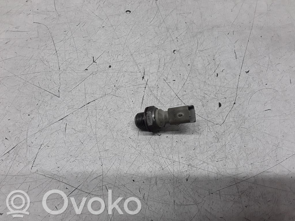 Peugeot 307 Oil pressure sensor 