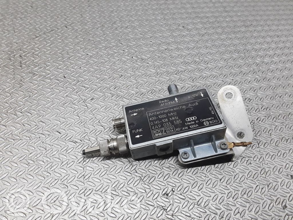 Audi A8 S8 D2 4D Aerial antenna amplifier 