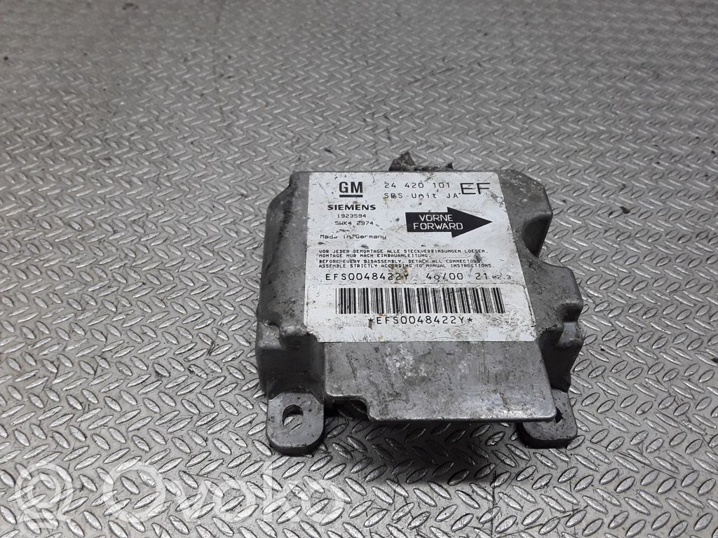 Opel Omega B2 Airbag control unit/module 