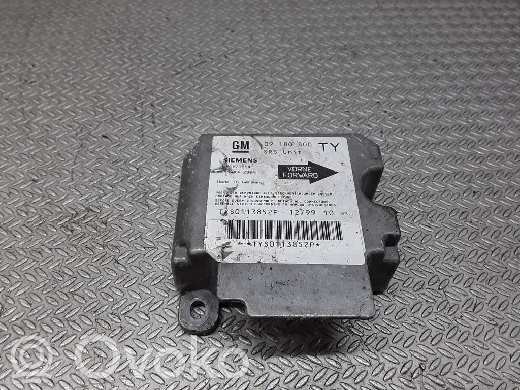 Opel Vectra B Airbag control unit/module 