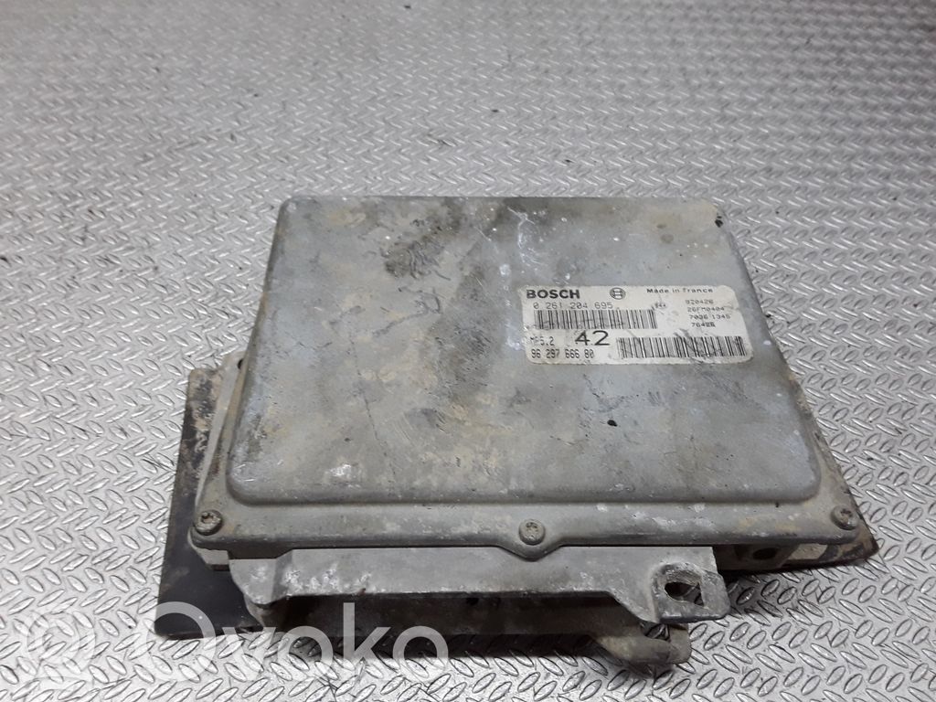 Peugeot 406 Engine control unit/module 