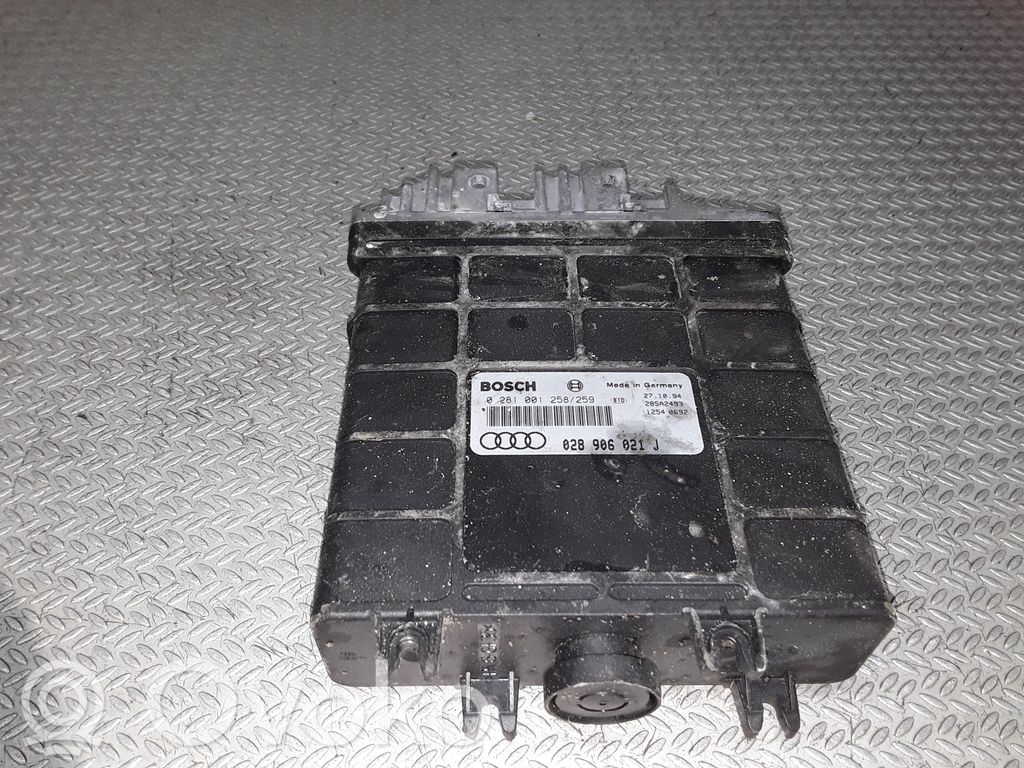 Engine control unit/module   0281001258,028906021J