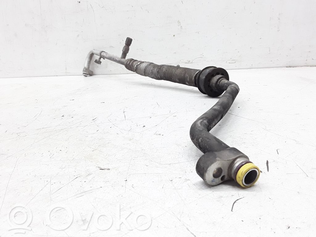 BMW X5 E53 Ilmastointilaitteen putki (A/C) 