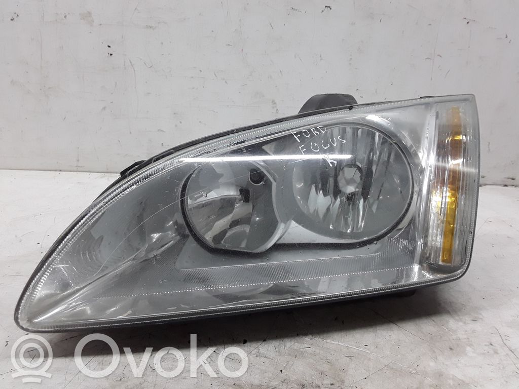 Ford Focus Headlight/headlamp 