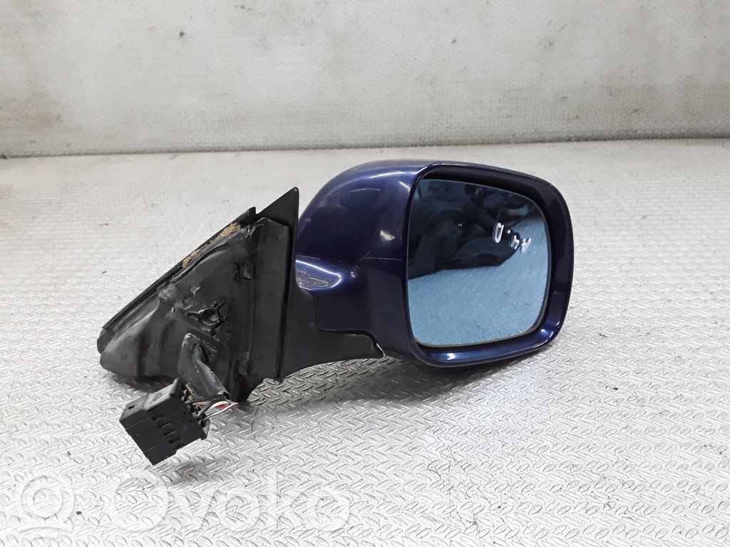 Audi A4 S4 B5 8D Elektryczne lusterko boczne drzwi przednich 