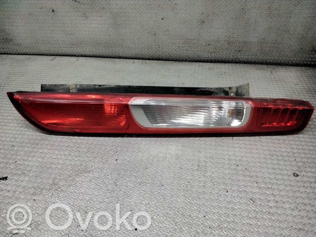 Luz trasera/de freno   4M5113404A