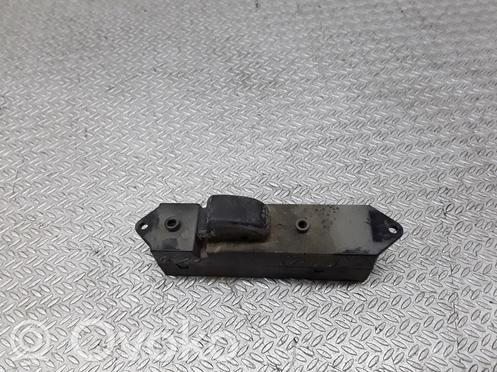 Mitsubishi Pajero Sport I Electric window control switch 