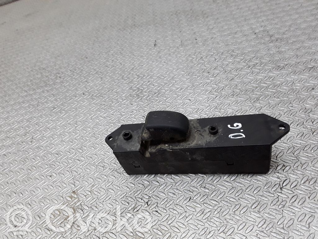 Mitsubishi Pajero Sport I Electric window control switch 