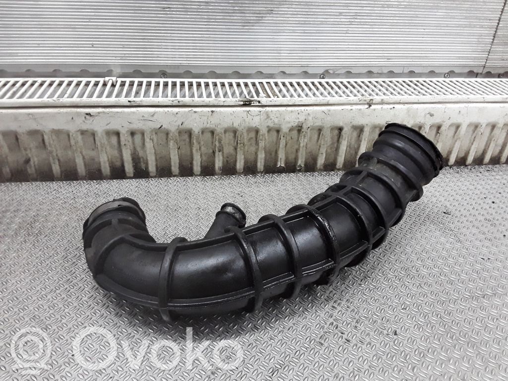 Ford Transit Oro paėmimo kanalo detalė (-ės) 