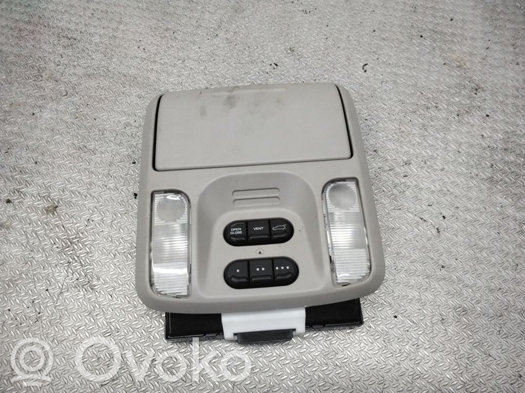 Front seat light   VJ5930