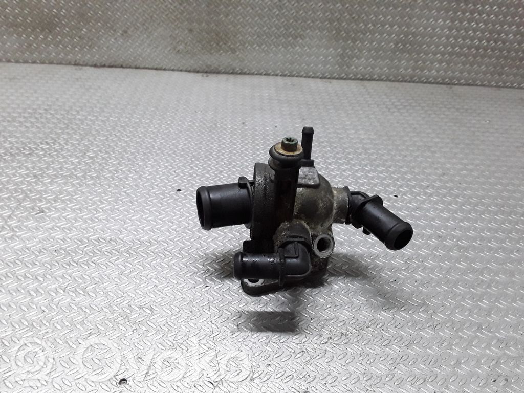 Opel Corsa C Termostatas/ termostato korpusas 