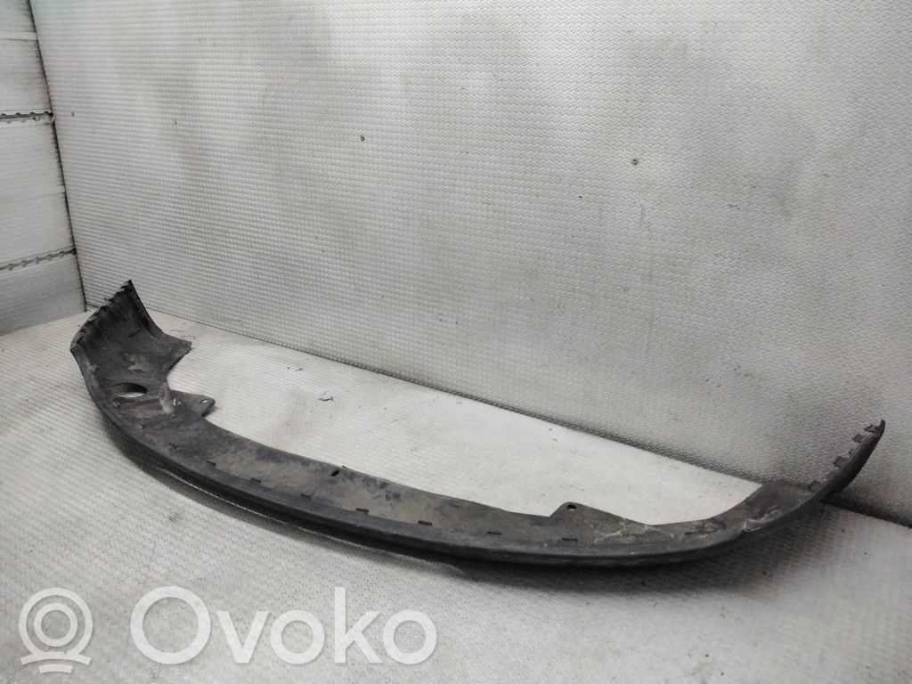Volkswagen PASSAT B5.5 Borde del parachoques delantero 