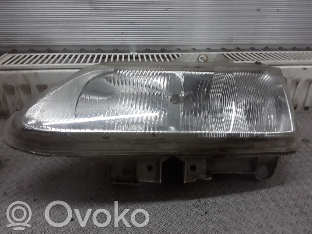 Renault Espace III Headlight/headlamp 