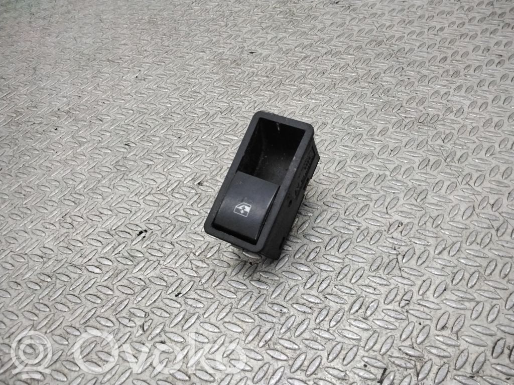 Opel Astra H Electric window control switch 