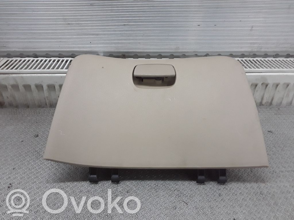 Guantera   1G84512000
