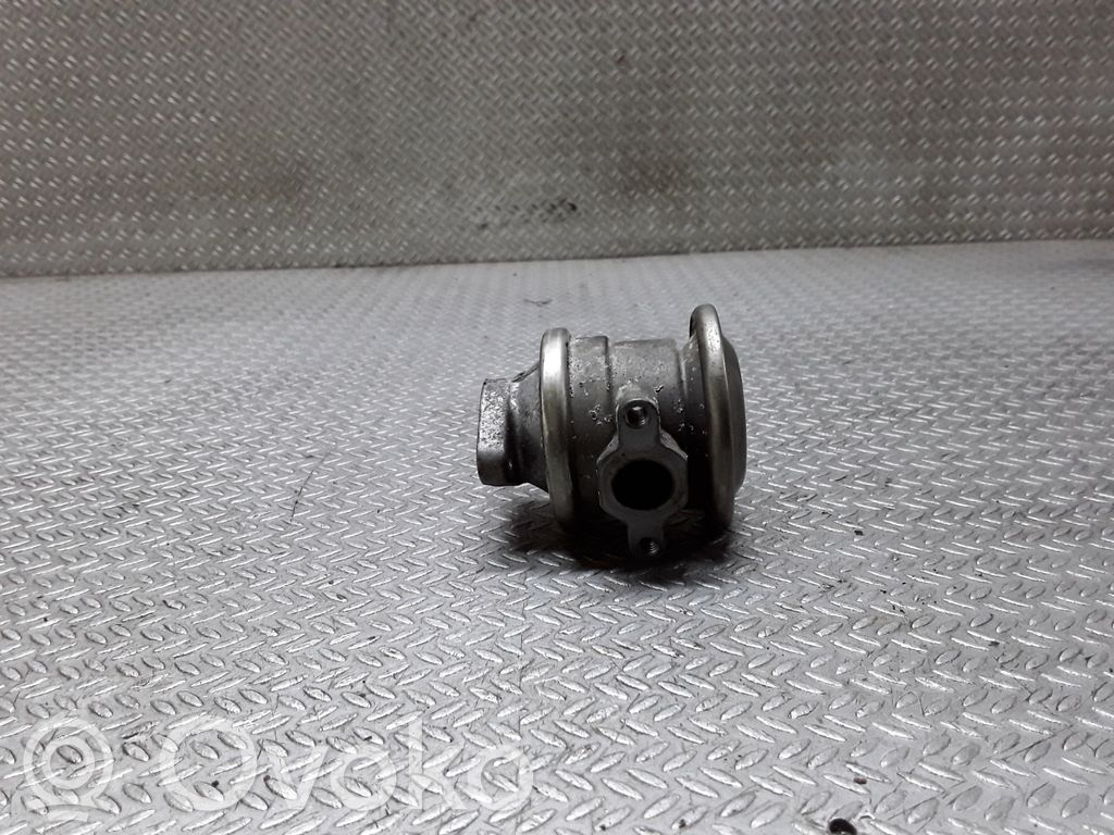 Audi A6 S6 C5 4B Zawór EGR 