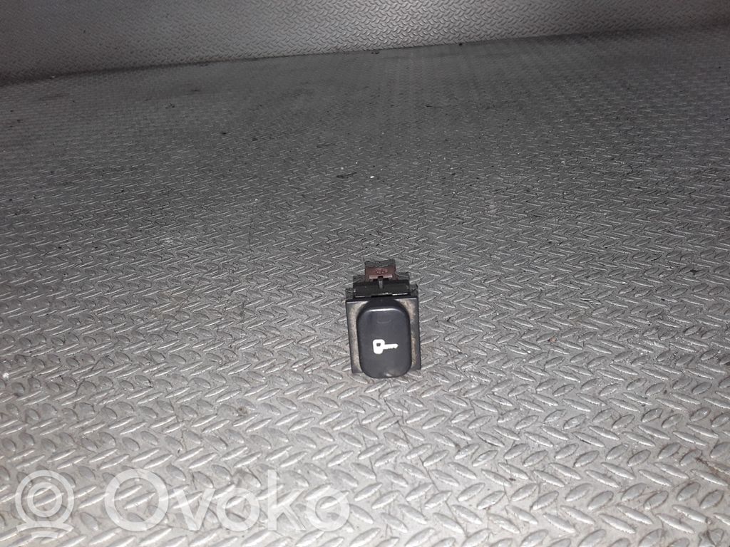 Peugeot 607 Central locking switch button 