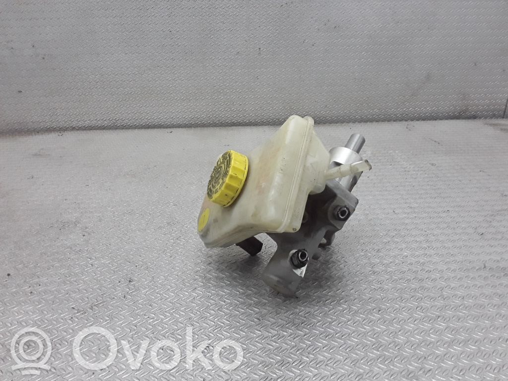 Audi A6 S6 C5 4B Główny cylinder hamulca 