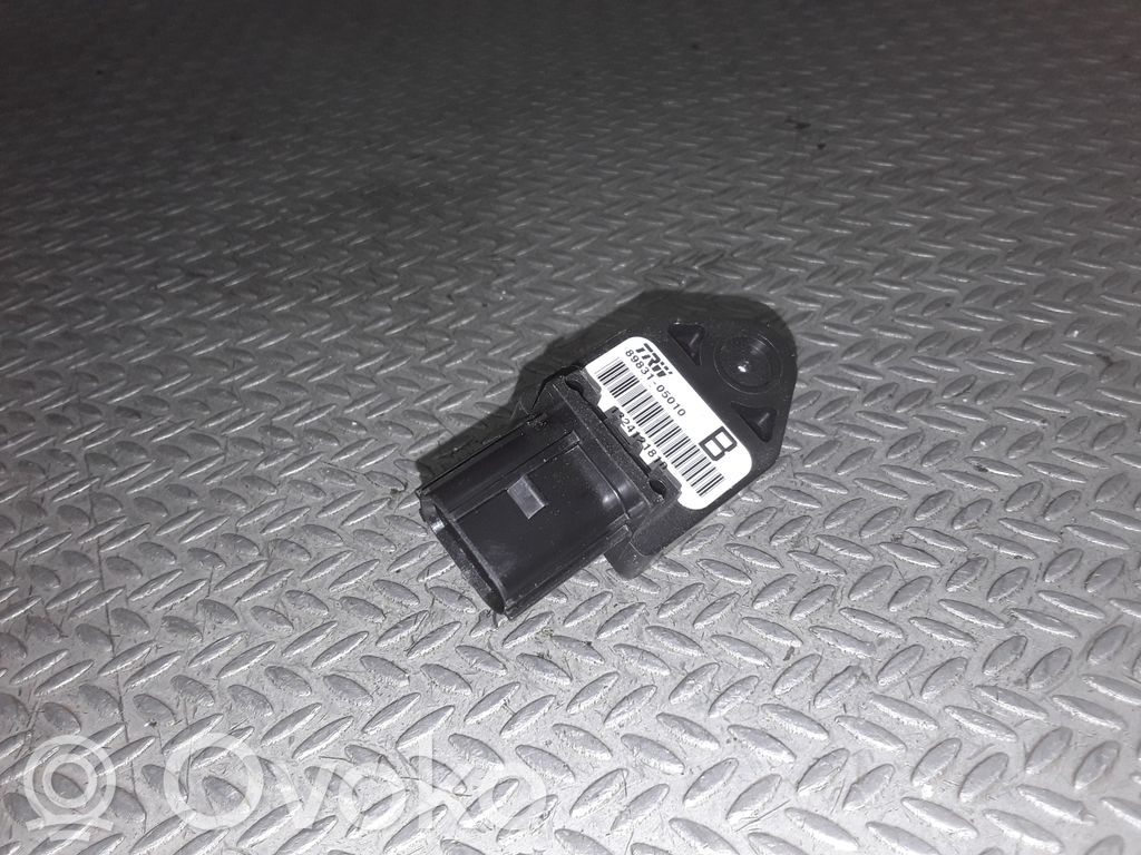 Sensor impacto/accidente para activar Airbag   8983105010