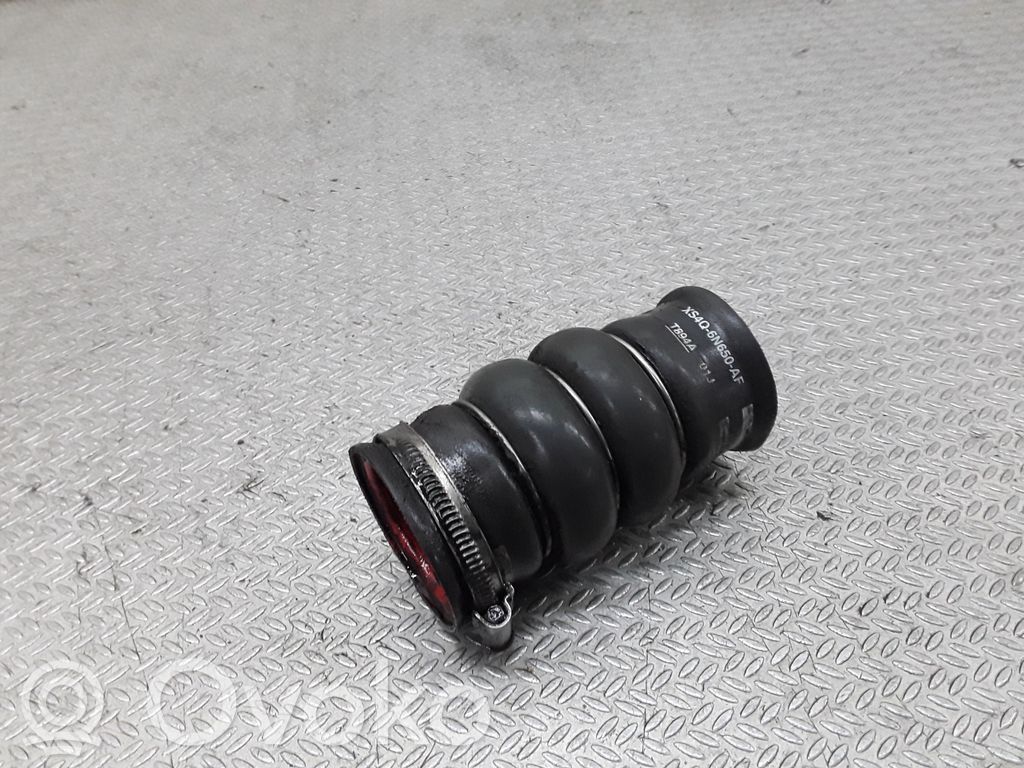 Ford Focus Välijäähdyttimen letku 