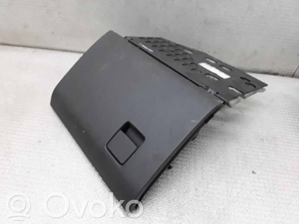 Handschuhfach   13157447