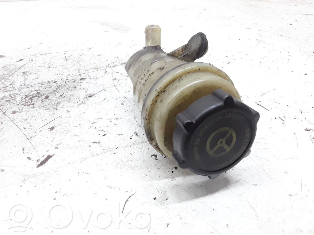 Ford Focus Power steering fluid tank/reservoir 