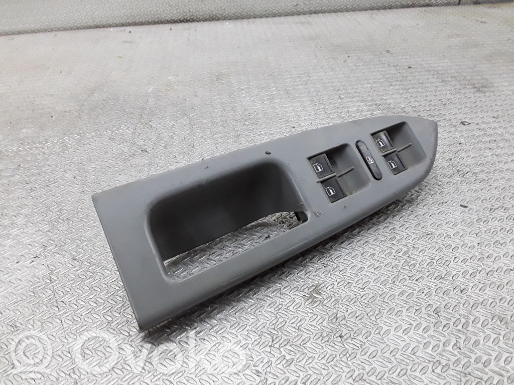 Comutator comandă geamuri electrice   1K4959857A