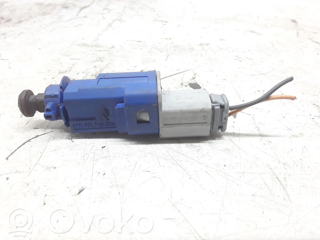 Renault Clio III Clutch pedal sensor 