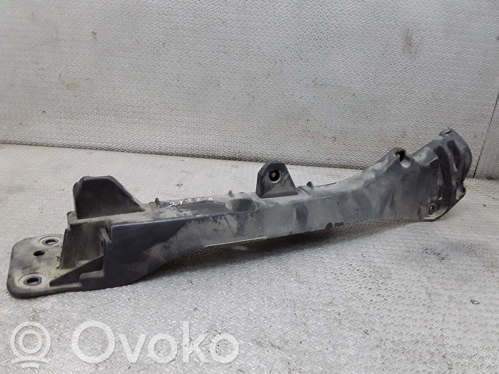 Renault Clio III Laikiklis sparno 