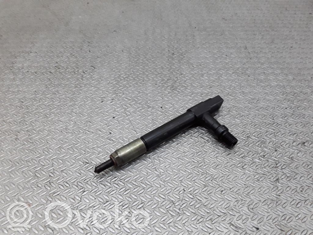 Injecteur de carburant   73906C