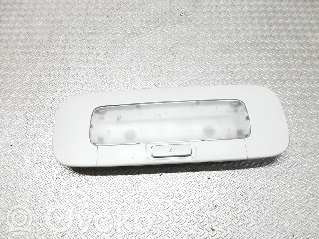 Luz del asiento trasero   1K0947291