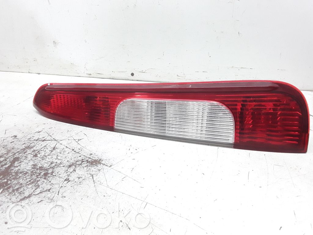 Ford Focus C-MAX Galinis žibintas kėbule 