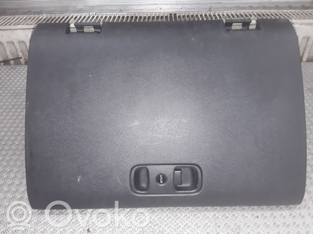 Guantera   MB892319