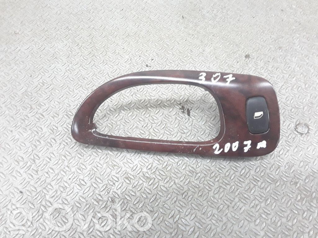 Electric window control switch   9634774677,96360166XT