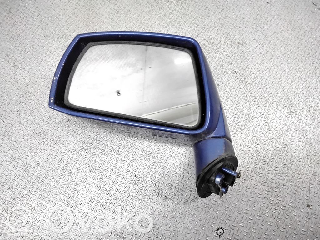 Elektryczne lusterko boczne drzwi   E4012177
