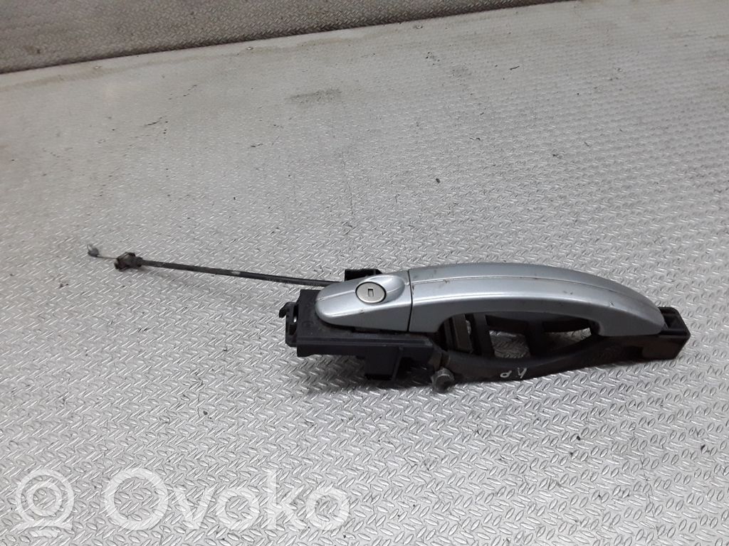 Ford Focus C-MAX Manecilla externa puerta delantera 