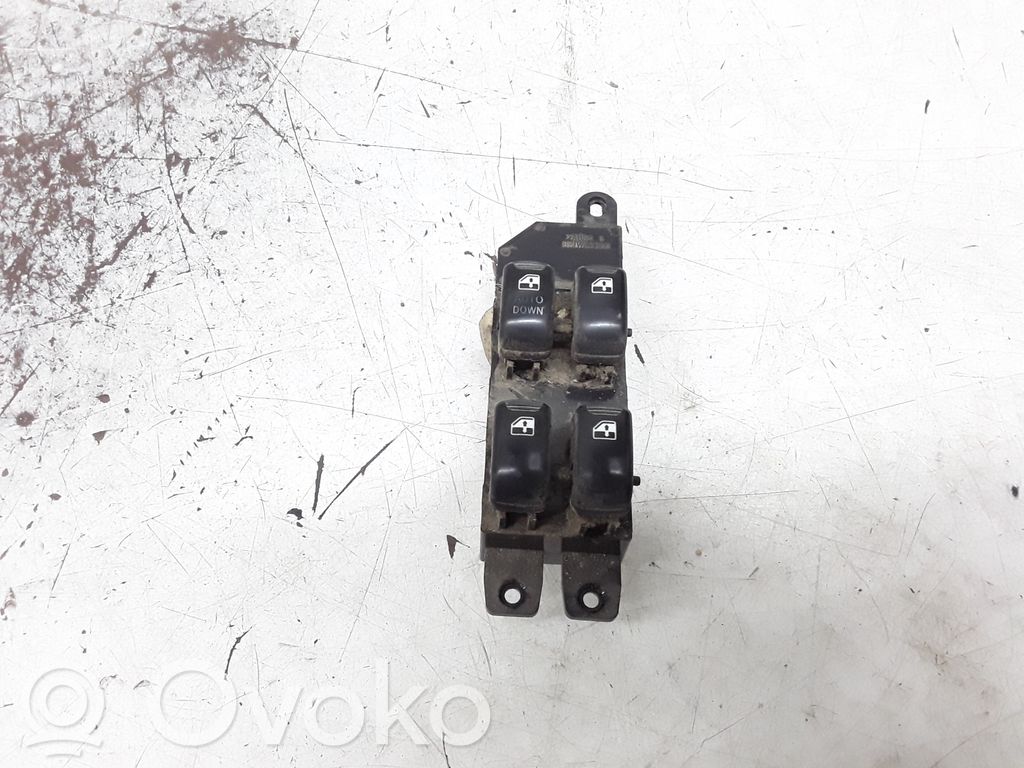 Hyundai Santa Fe Electric window control switch 