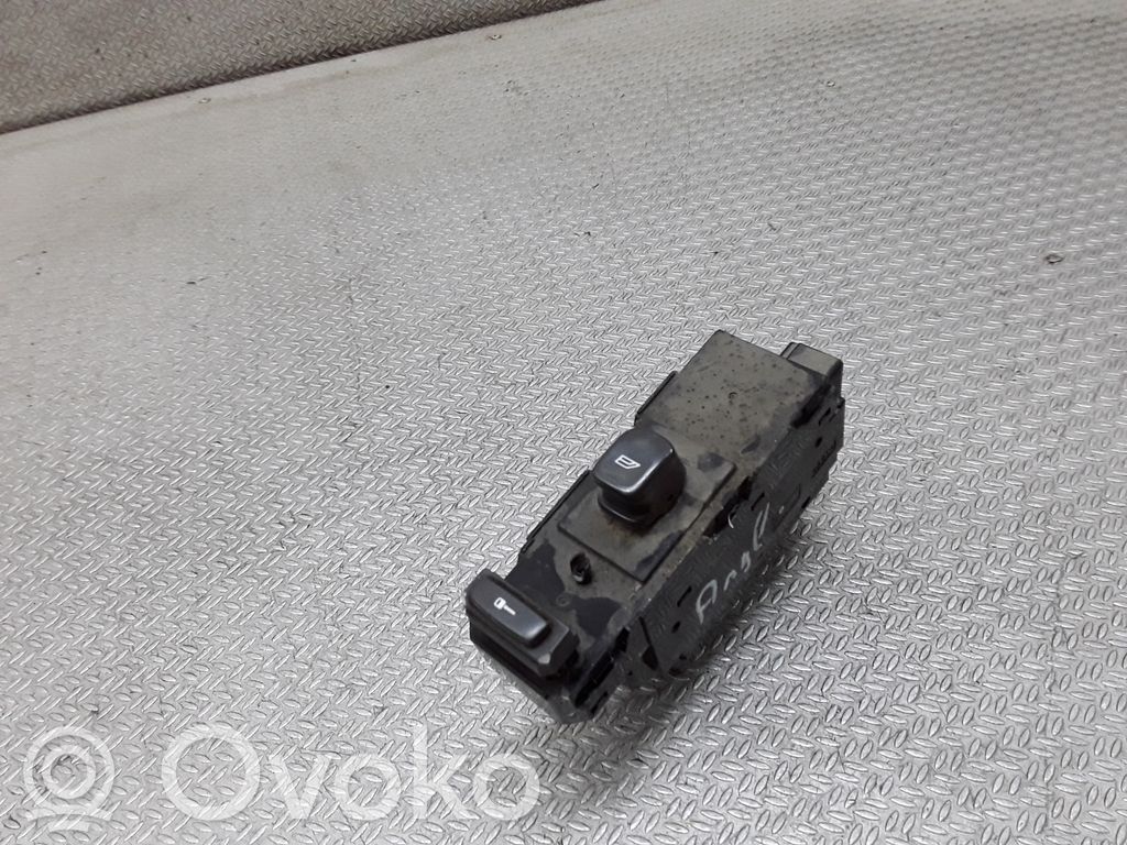 Volvo S60 Electric window control switch 