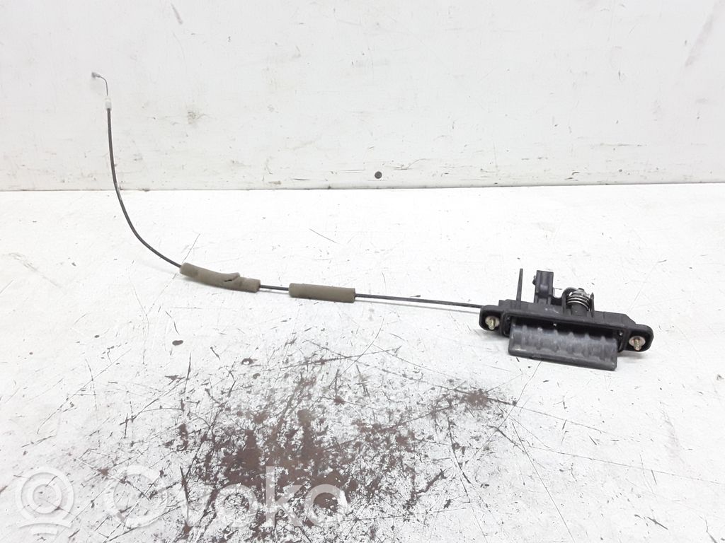 Loading door exterior handle