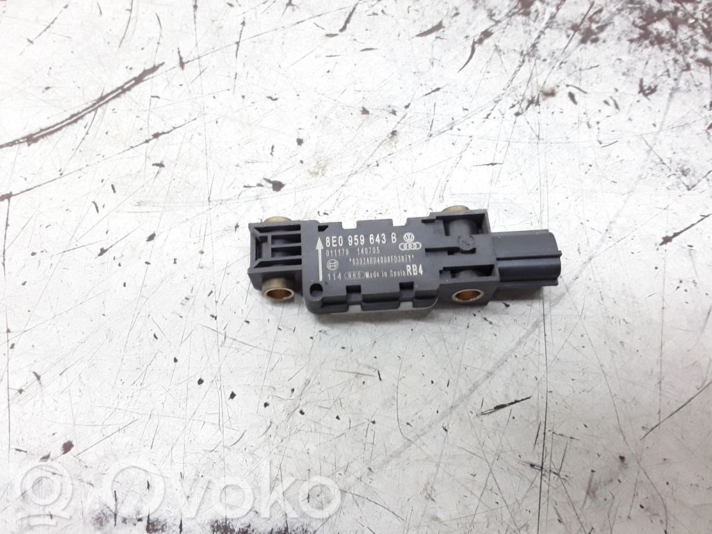 Sensor impacto/accidente para activar Airbag   8E0959643B