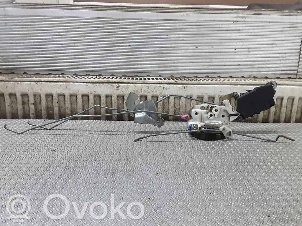Etuoven lukko