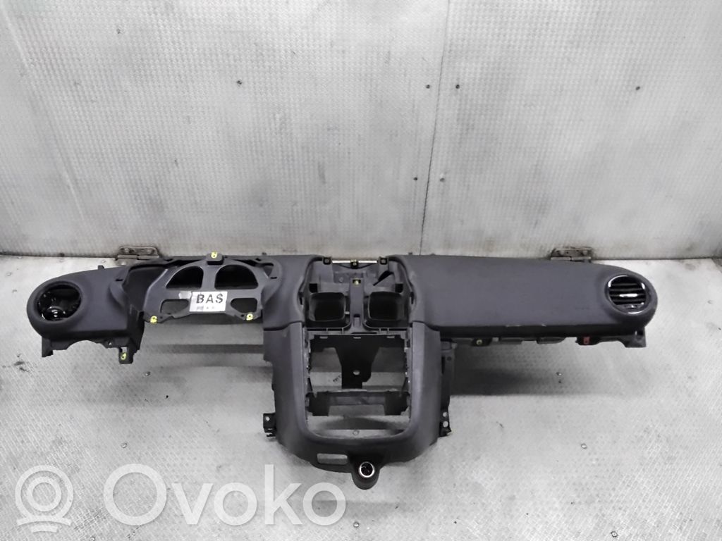 Opel Corsa D Dashboard 