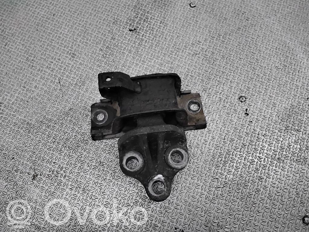 Opel Corsa D Engine mount bracket 