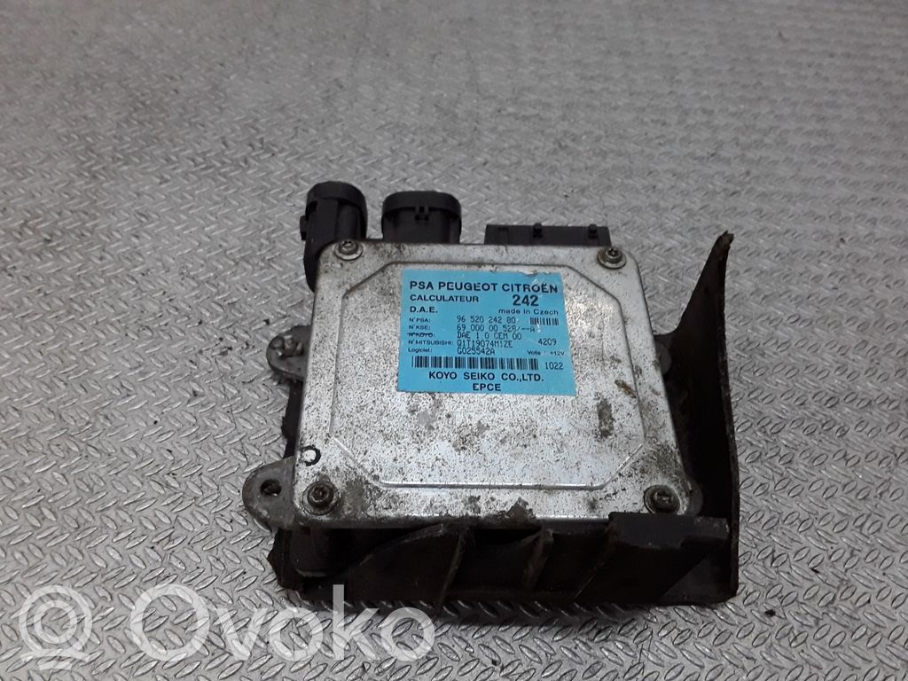 Ohjaustehostimen ohjainlaite/moduuli   9652024280