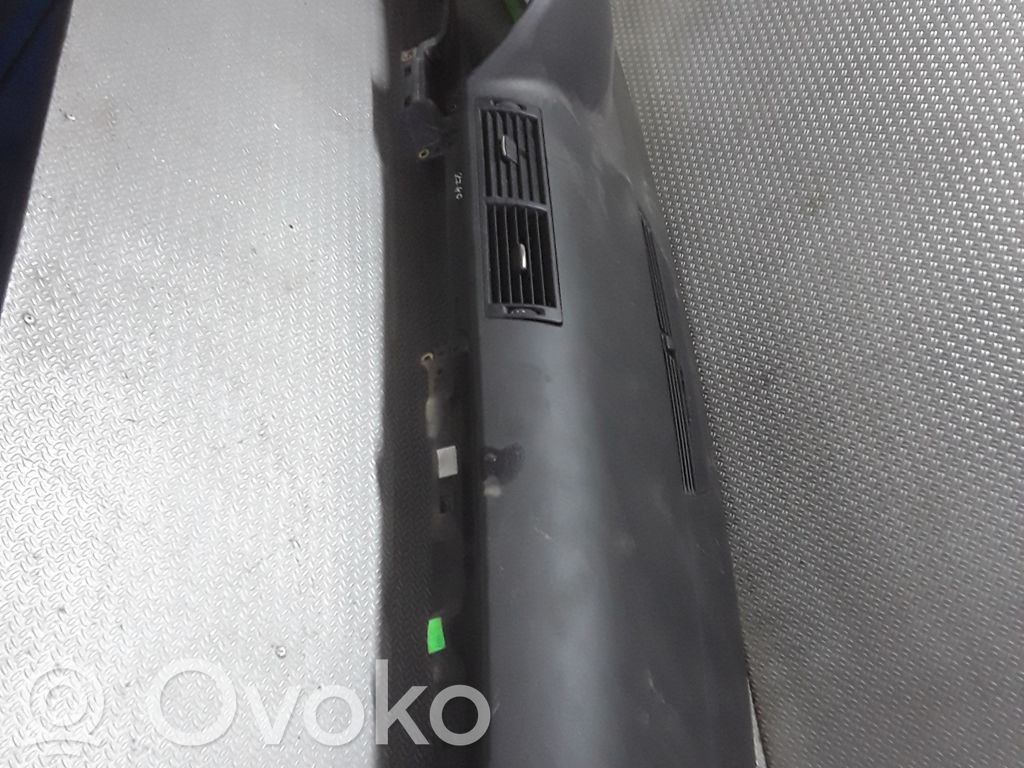 Dashboard   8E1857067