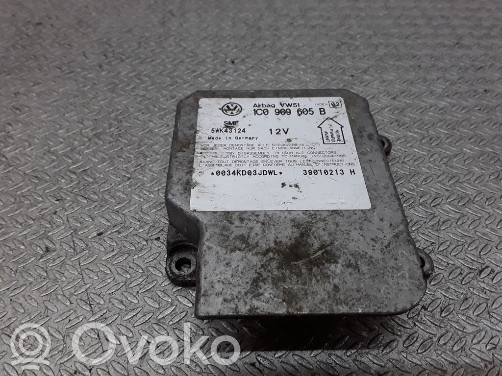 Volkswagen PASSAT B5.5 Unitate/modul de comandă airbaguri 