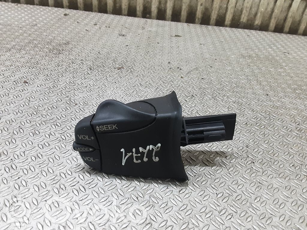 Comutator/buton multifuncțional   98AB14K147AD
